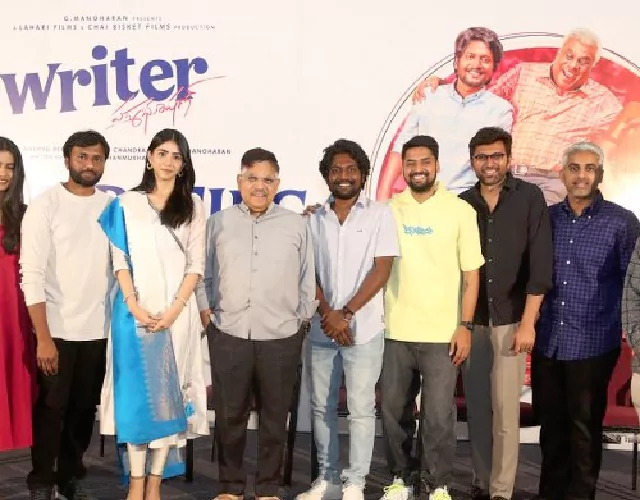 Writer Padmabhushan Movie Thanks Meet